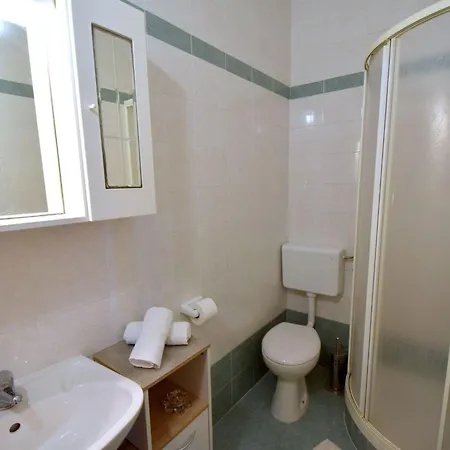 Appartement Tavcar2 Mit Eigenem Balkon By Interhome