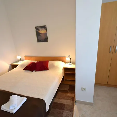 Tavcar2 Mit Eigenem Balkon By Interhome Appartement