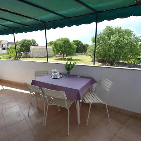 Tavcar2 Mit Eigenem Balkon By Interhome *