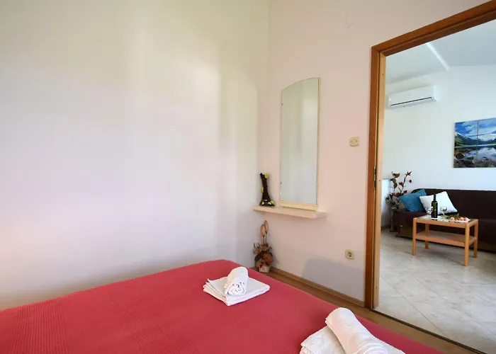 Tavcar2 Mit Eigenem Balkon By Interhome 아파트 *